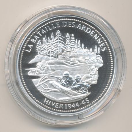 Médaille - Libération de Strasbourg - Bataille des ardennes - hiverr 1944-45 - La France Victorieuse - argent 