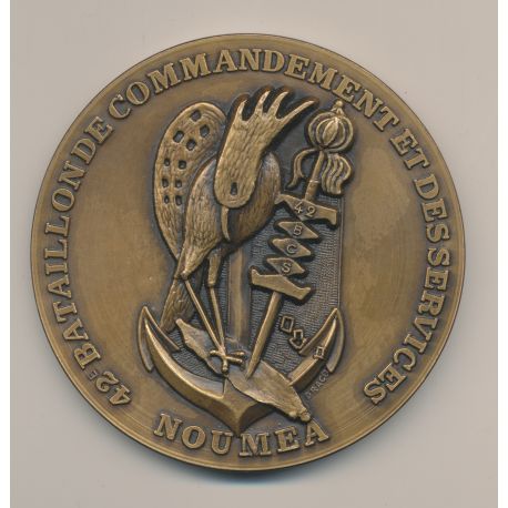 Médaille - 42e Bataillon de commandement des services - Nouméa - bronze - 84mm - SUP