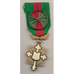 Médaille - Courage dévouement mérite - Officier - ordonnance