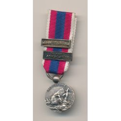 Médaille - Défense nationale argent - agrafe légion étrangère et troupes aéroportées - réduction