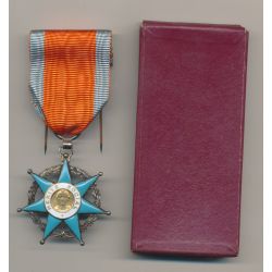 Mérite social - Chevalier - ordonnance - avec boite carton