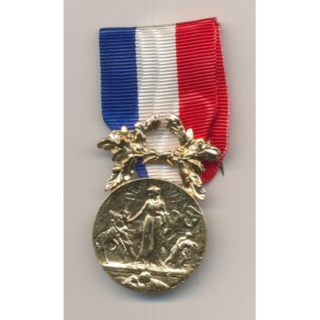 Médaille - Courage et dévouement bronze - Ordonnance 