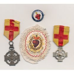 Lot Médailles et insignes Vendéens