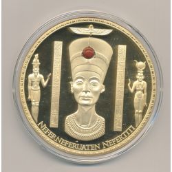 Médaille - Néfertiti - mysterious ancien egypt - cuivre doré - 70mm