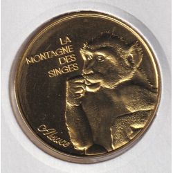 Dept67 - la montagne des singes - 2022 - singe main à la bouche