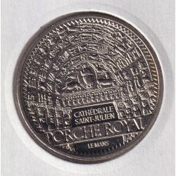 Dept72 - Cathédrale St julien - 2022 - porche royal - Le mans - blanche