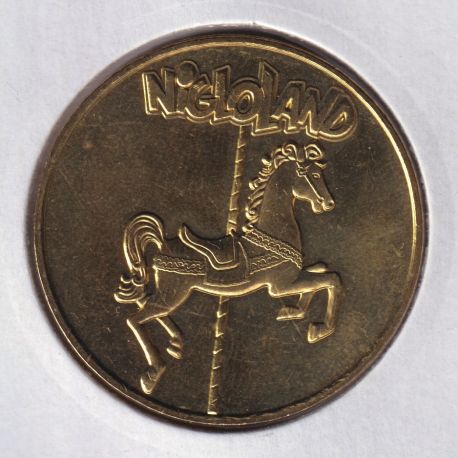Dept10 - Nigloland - 2015 - cheval en bois