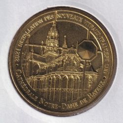 Dept14 - cathédrale notre dame - 2021 - Nouveaux Vitraux - Bayeux