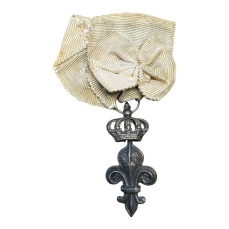 Orde du lys - forme Lys couronné - ruban à bouffette - en argent - 39x17mm